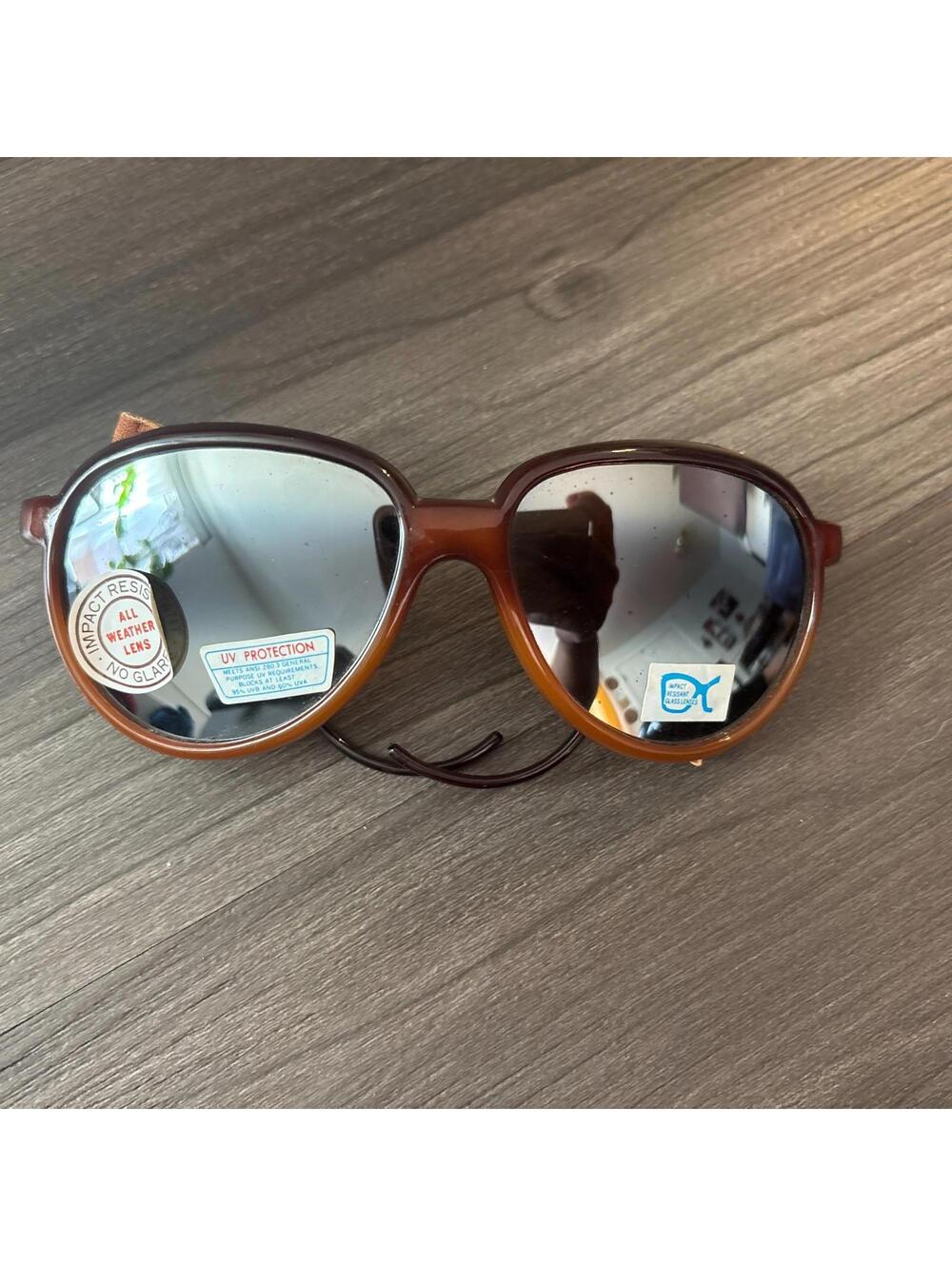 Vintage Glacier Sunglasses Men's UV Protection Leather Sides Nylon Frames